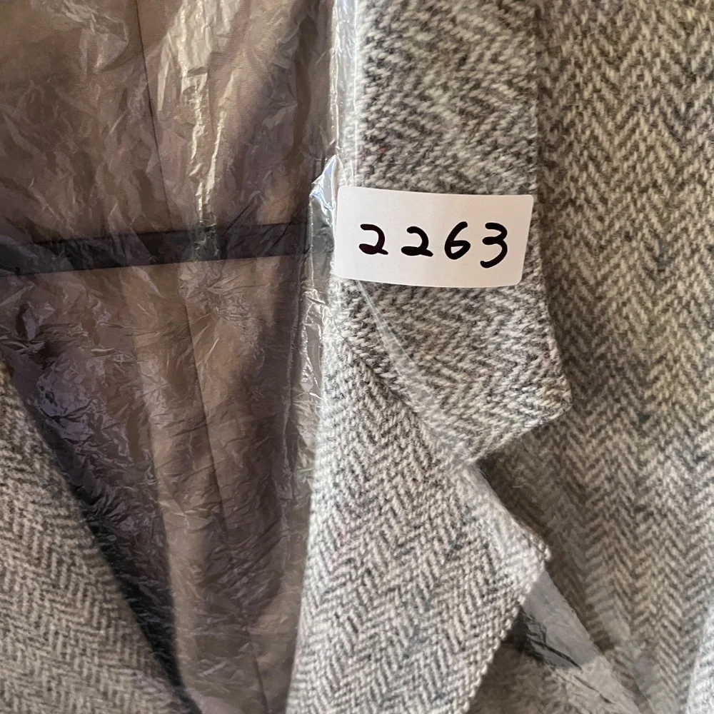 Harris Tweed Wool Herringbone Sport Coat Blazer Jacket - Men's Size 42R - Gray